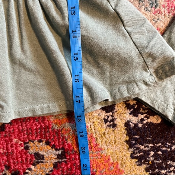 ASOS DESIGN fitted peplum top in light green size 4 - Picture 4 of 5